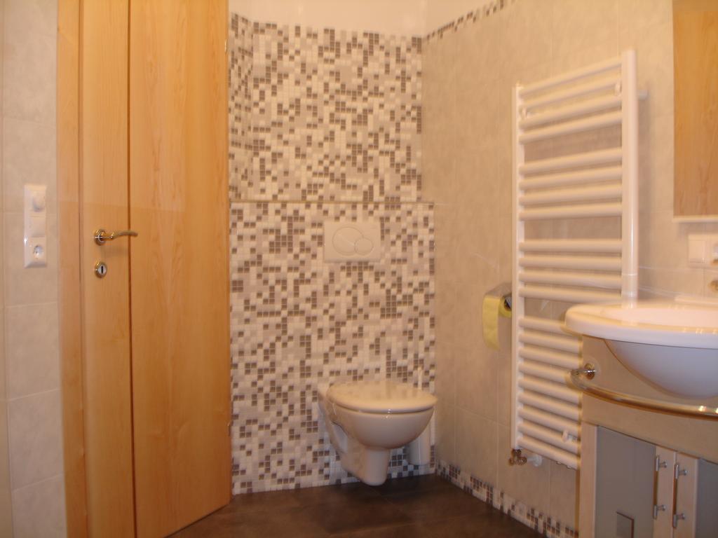 ニーデラウHaus Gfoellerアパートメント 部屋 写真